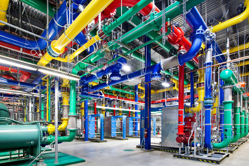 10月17日,美国俄勒冈州达拉斯,google数据中心的彩色管道,这些管道